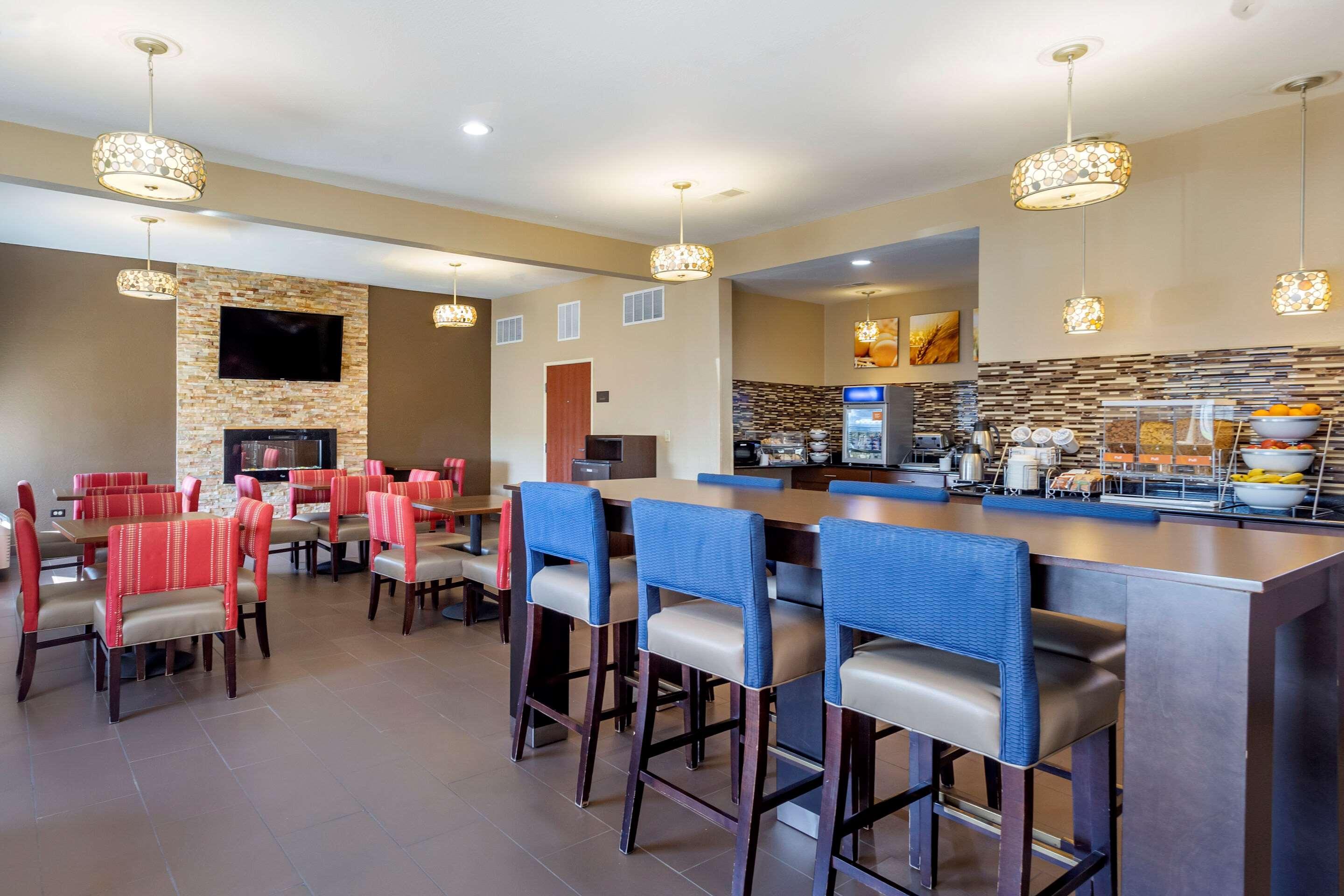 Comfort Inn & Suites North Aurora - Naperville Экстерьер фото